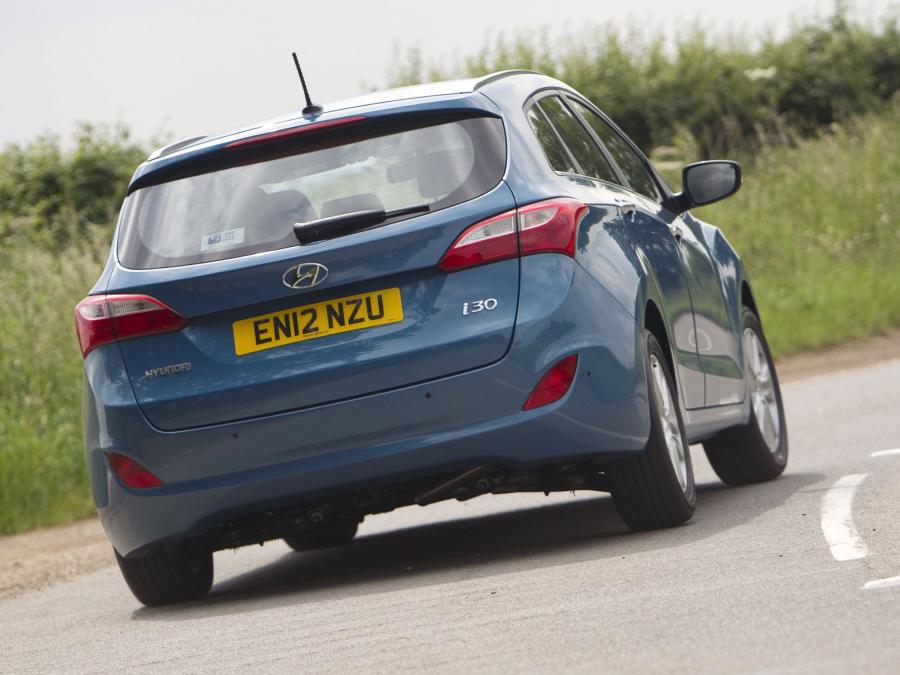  Hyundai i30 Wagon 2012 года  (UK) (фото 59 из 70)